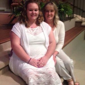 Meet your Posher, Lorie